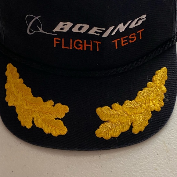 Lot of TWO baseball caps Both caps are snapback Blue cap with gold embroidery Wh - Picture 3 of 9